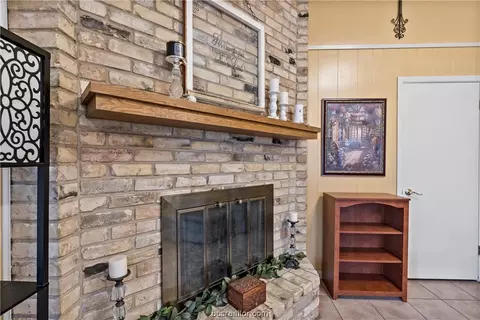 3706 Windridge Dr, Bryan, TX 77802 photo 8