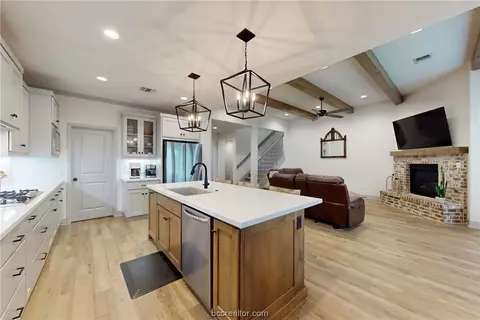 Kitchen - 3513 Chantilly Path, Bryan, TX 77808 photo 4 of 4