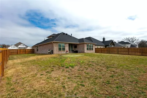 Exterior - 3513 Chantilly Path, Bryan, TX 77808 photo 5 of 6