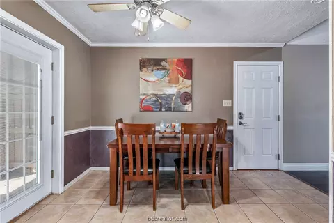 Dining - 407 Tee Dr, Bryan, TX 77801 photo 2 of 2