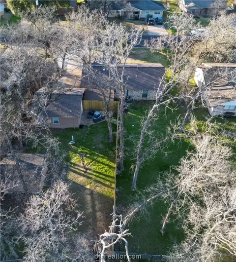 View/Area - 407 Tee Dr, Bryan, TX 77801 photo 2 of 2