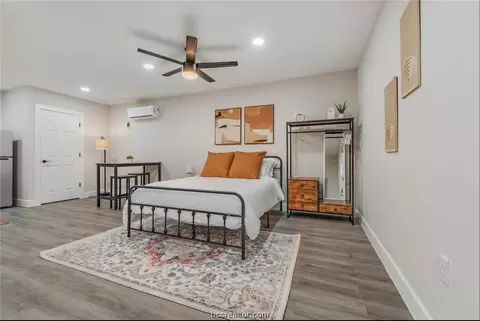 Bedroom - 407 Tee Dr, Bryan, TX 77801 photo 5 of 5