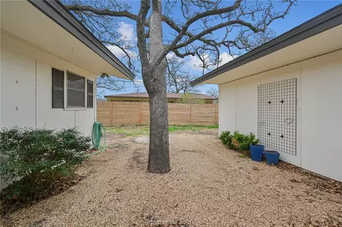 Exterior - 708 Esther Blvd, Bryan, TX 77802 photo 3 of 6