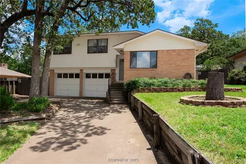 1403 Magnolia Dr, College Station, TX 77840