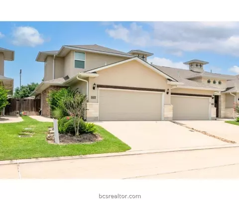 1756 Heath Dr, College Station, TX 77845