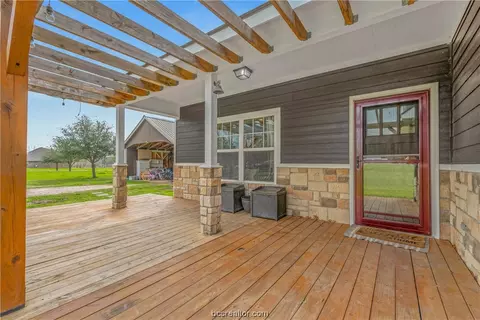 Exterior - 16172 Bench Ln, Bryan, TX 77807 photo 2 of 4