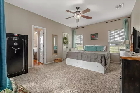 Bedroom - 16172 Bench Ln, Bryan, TX 77807 photo 4 of 4