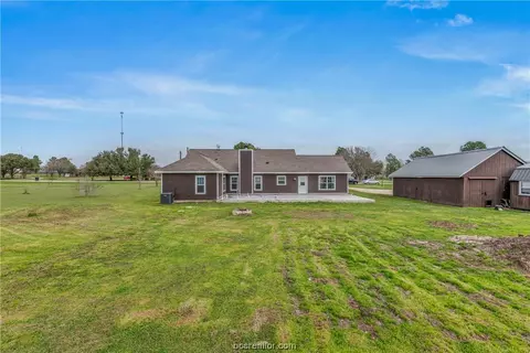 Exterior - 16172 Bench Ln, Bryan, TX 77807 photo 3 of 4