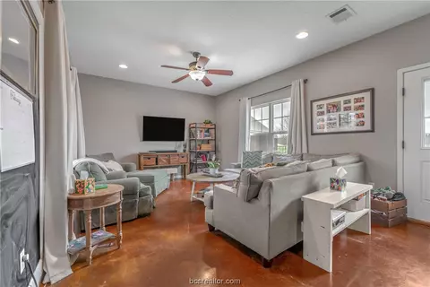 Living - 16172 Bench Ln, Bryan, TX 77807 photo 4 of 6