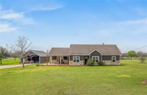 16172 Bench Ln, Bryan, TX 77807