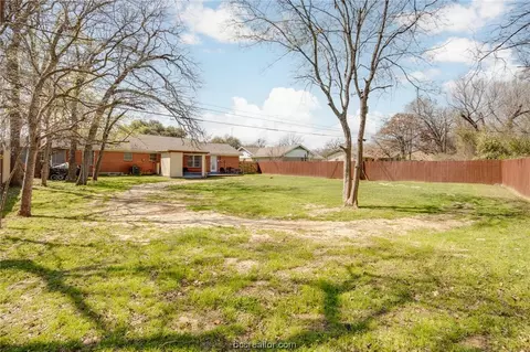 Exterior - 2701 Wayside Dr, Bryan, TX 77802 photo 12 of 13