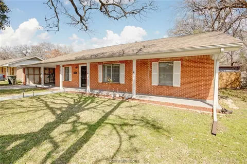 Exterior - 2701 Wayside Dr, Bryan, TX 77802 photo 5 of 13