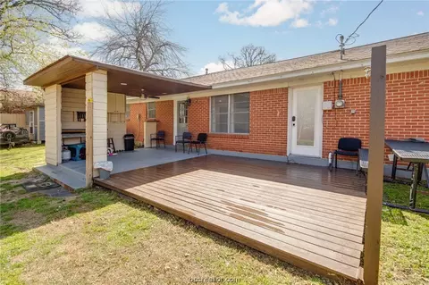 Exterior - 2701 Wayside Dr, Bryan, TX 77802 photo 9 of 13