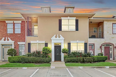 415 Forest Dr, College Station, TX 77840