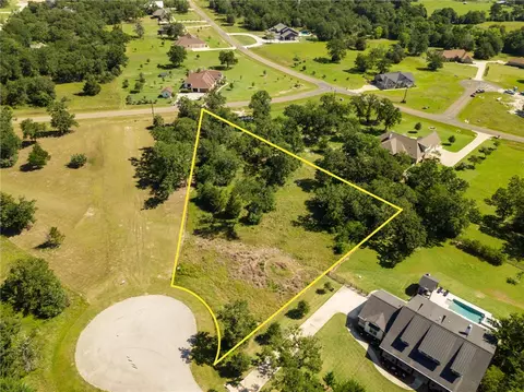 9984 Chelsea Dr, Iola, TX 77861