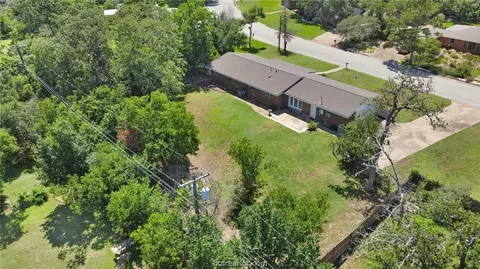 View/Area - 807 Esther Blvd, Bryan, TX 77802 photo 2 of 3
