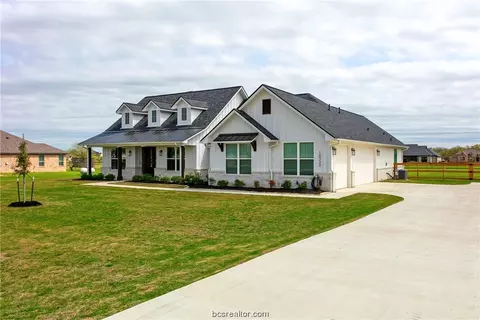 Exterior - 10332 Whiskey River Rd, Bryan, TX 77808 photo 10 of 10
