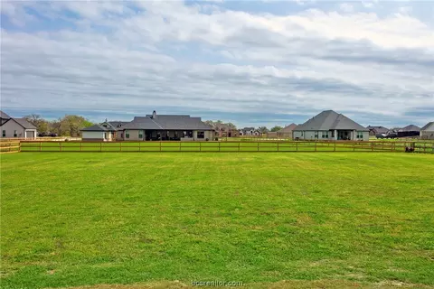 View/Area - 10332 Whiskey River Rd, Bryan, TX 77808 photo 2 of 2