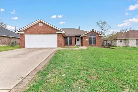 2405 Colgate, College Station, TX 77840