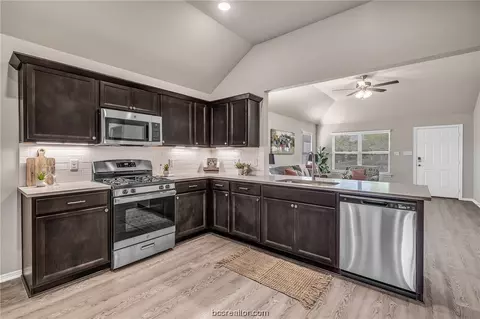 2811 Messenger Way, Bryan, TX 77803 photo 7