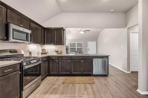 2811 Messenger Way, Bryan, TX 77803 photo 8