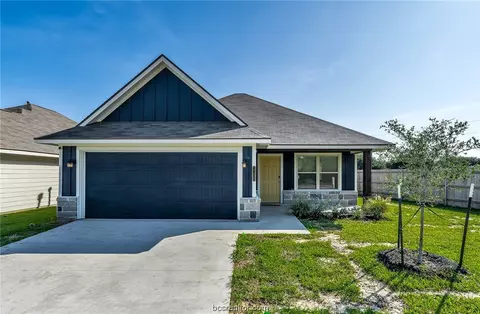 2811 Messenger Way, Bryan, TX 77803