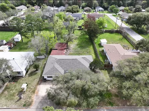 405 May St, Bryan, TX 77802 photo 3