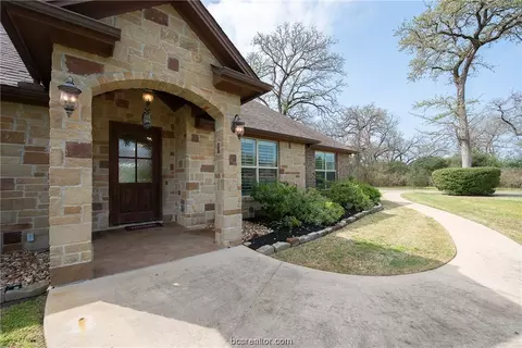 Exterior - 10601 Commonwealth Dr, Iola, TX 77861 photo 3 of 9