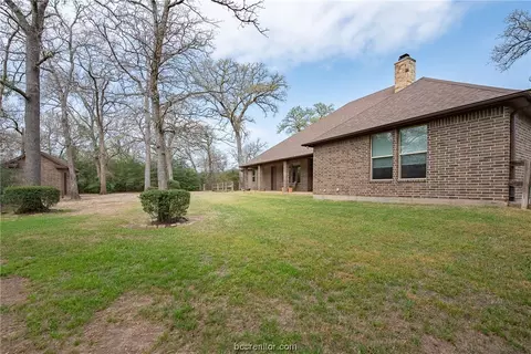 Exterior - 10601 Commonwealth Dr, Iola, TX 77861 photo 5 of 9
