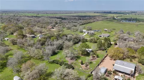 View/Area - 68 Windmill Dr, Hempstead, TX 77445 photo 7 of 9