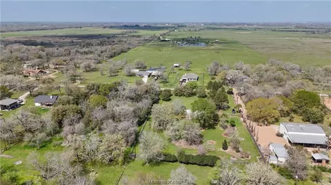 View/Area - 68 Windmill Dr, Hempstead, TX 77445 photo 6 of 9