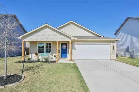 5524 Fox Bluff Dr, Bryan, TX 77807