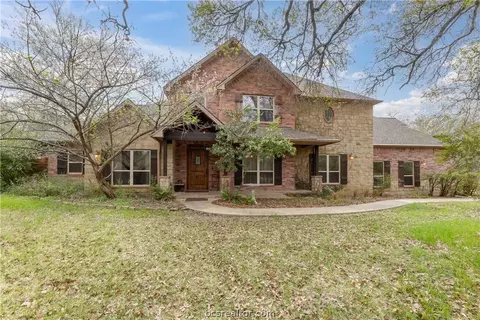 17216 Sundance Dr, College Station, TX 77845