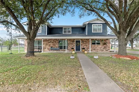 505 N Mciver St, Madisonville, TX 77864