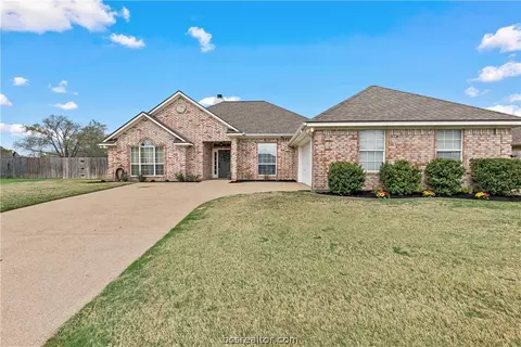 4605 Park Stone, Bryan, TX 77802