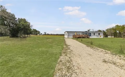 8283 Blue Fire Ln, Franklin, TX 77856
