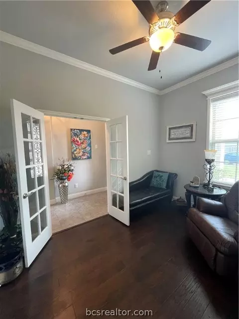 3040 Embers Loop, Bryan, TX 77808 photo 4