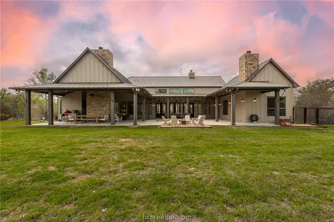 19358 Moonlit Hollow Loop, College Station, TX 77845