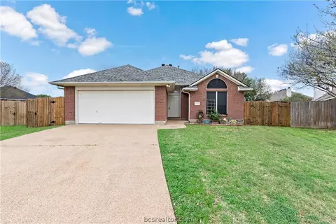 3726 Chantal, College Station, TX 77845