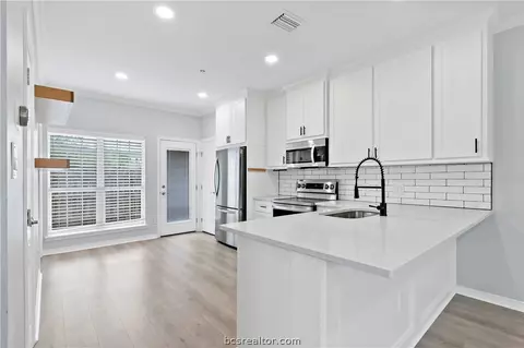 1198 Jones Butler Road 301, College Station, TX 77840
