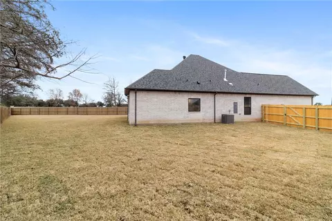 Exterior - 4757 N Stonecrest Ct, Bryan, TX 77808 photo 5 of 5
