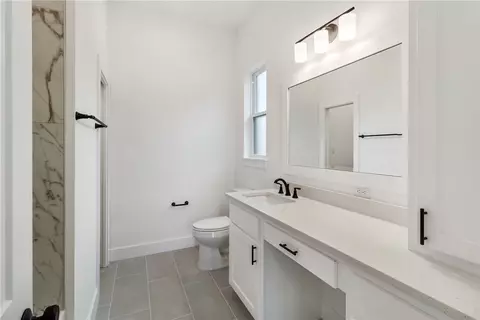 Bath - 4757 N Stonecrest Ct, Bryan, TX 77808 photo 3 of 4