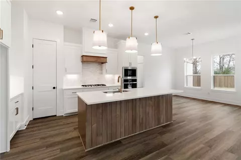 Kitchen - 4757 N Stonecrest Ct, Bryan, TX 77808 photo 2 of 4