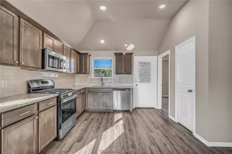 2797 Messenger Way, Bryan, TX 77808 photo 5