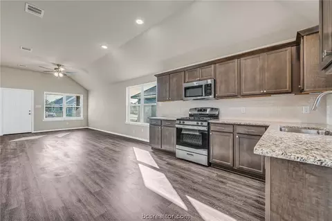 2797 Messenger Way, Bryan, TX 77808 photo 8