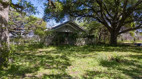 4492 Leonard Rd, Bryan, TX 77807 photo 14