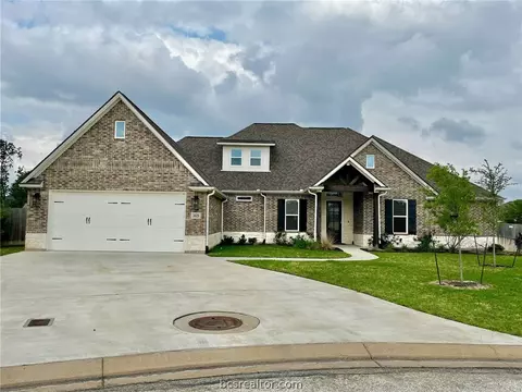 Exterior - 3621 Dawn Ct, Bryan, TX 77802 photo 8 of 9