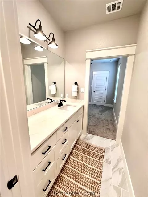 Bath - 3621 Dawn Ct, Bryan, TX 77802 photo 1 of 7
