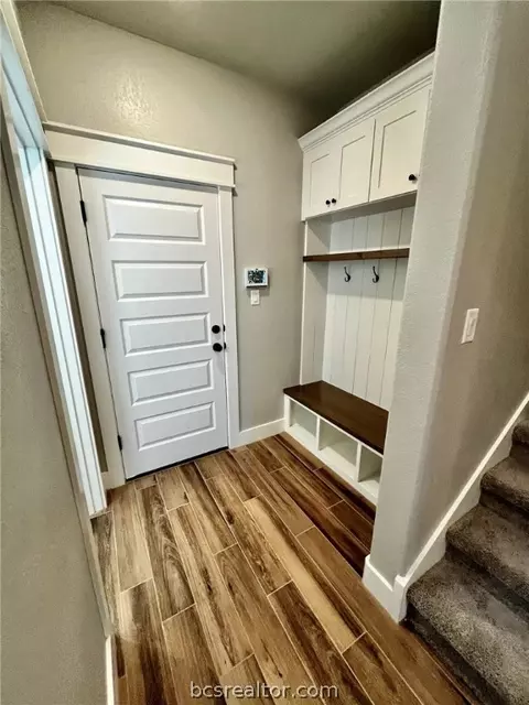 Entry Way - 3621 Dawn Ct, Bryan, TX 77802 photo 4 of 5