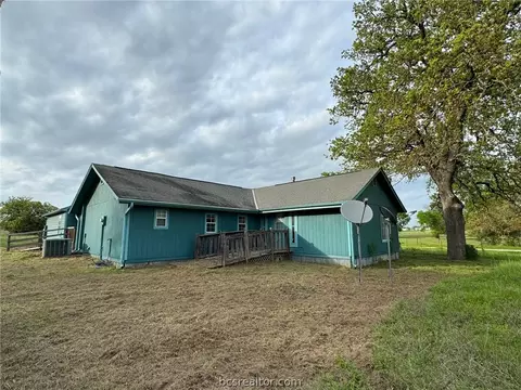 9363 Locke Rd, Bryan, TX 77808